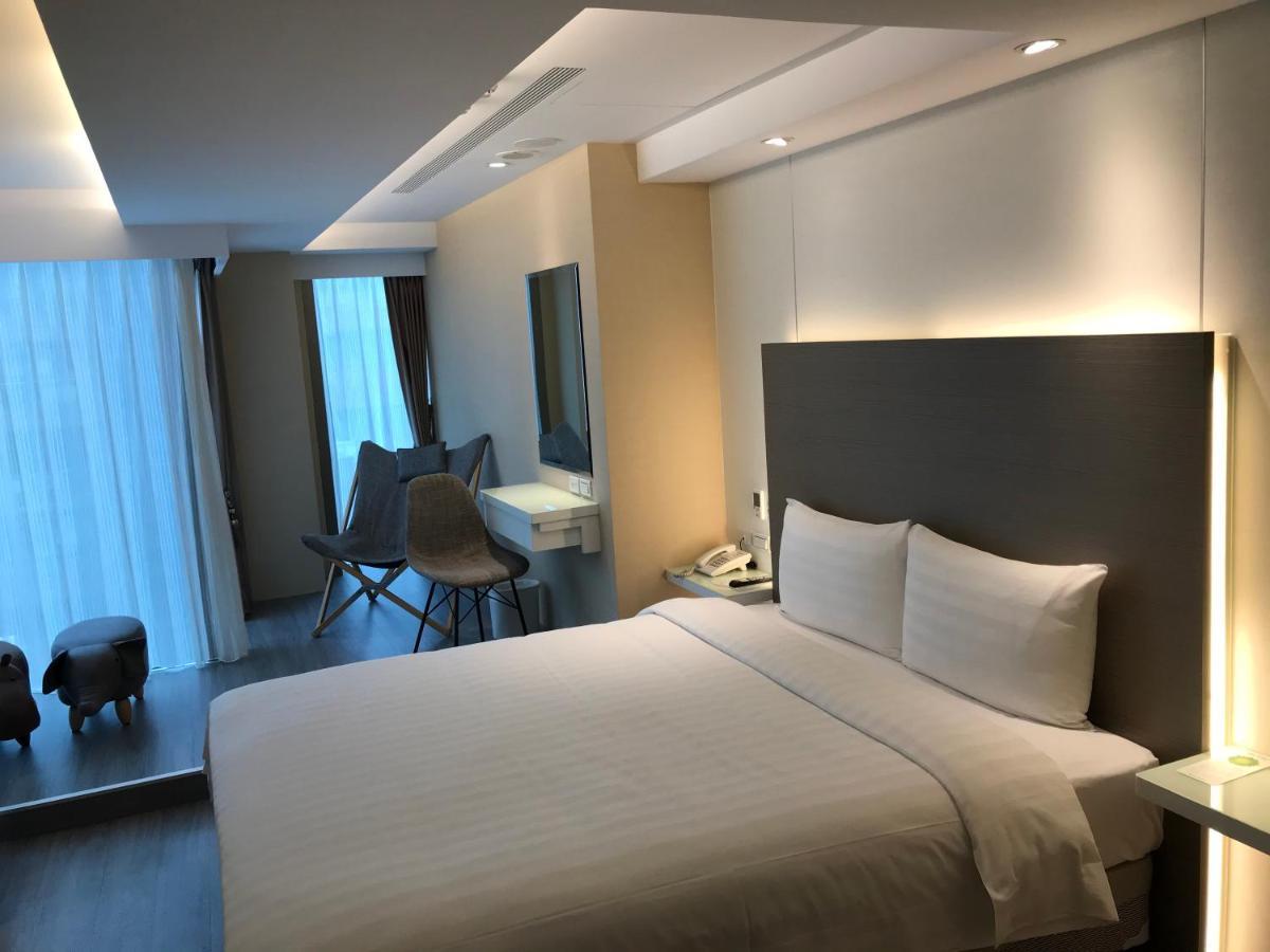 Golden Garden Hotel Тайбэй Экстерьер фото