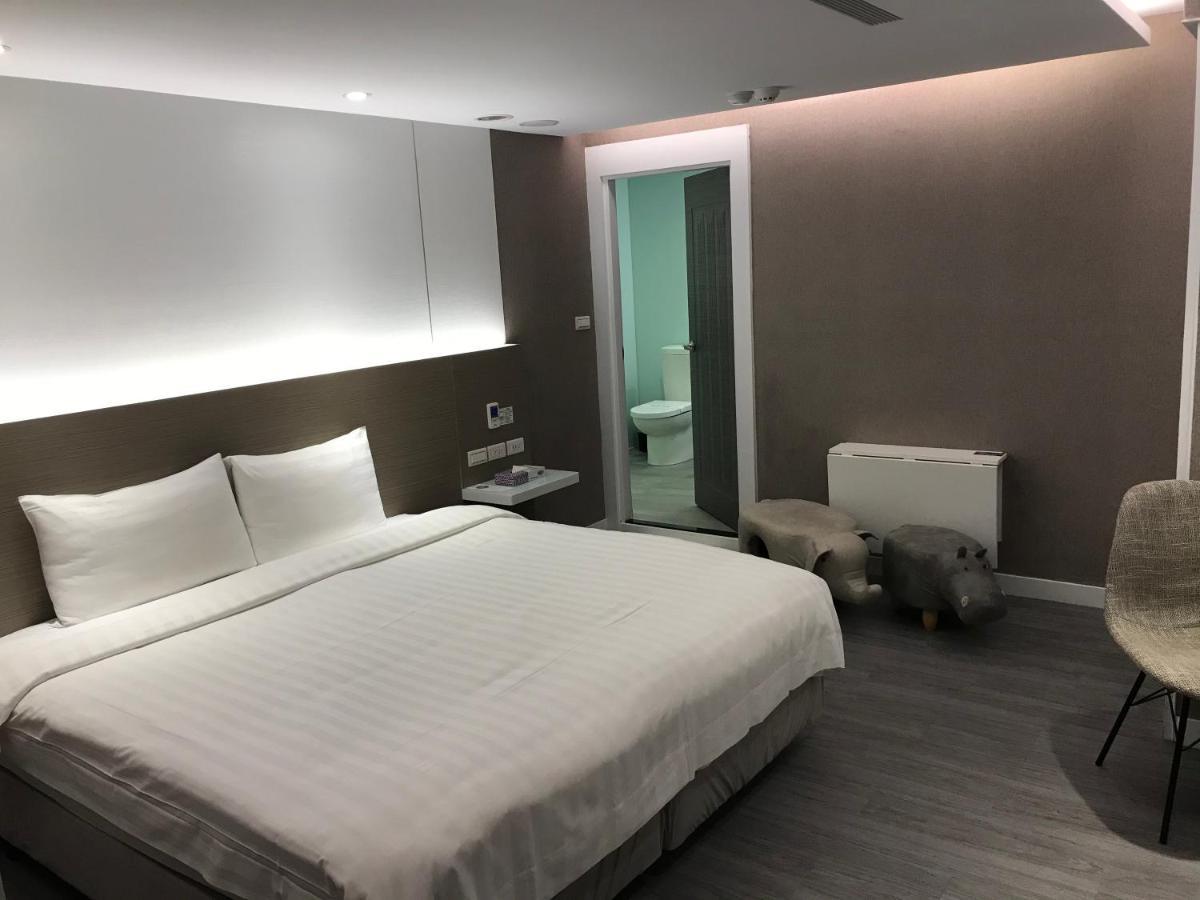 Golden Garden Hotel Тайбэй Экстерьер фото